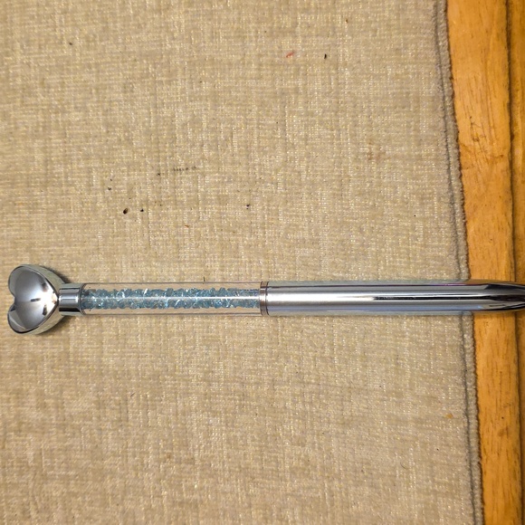 Heart Crystal Pens - Picture 3 of 4